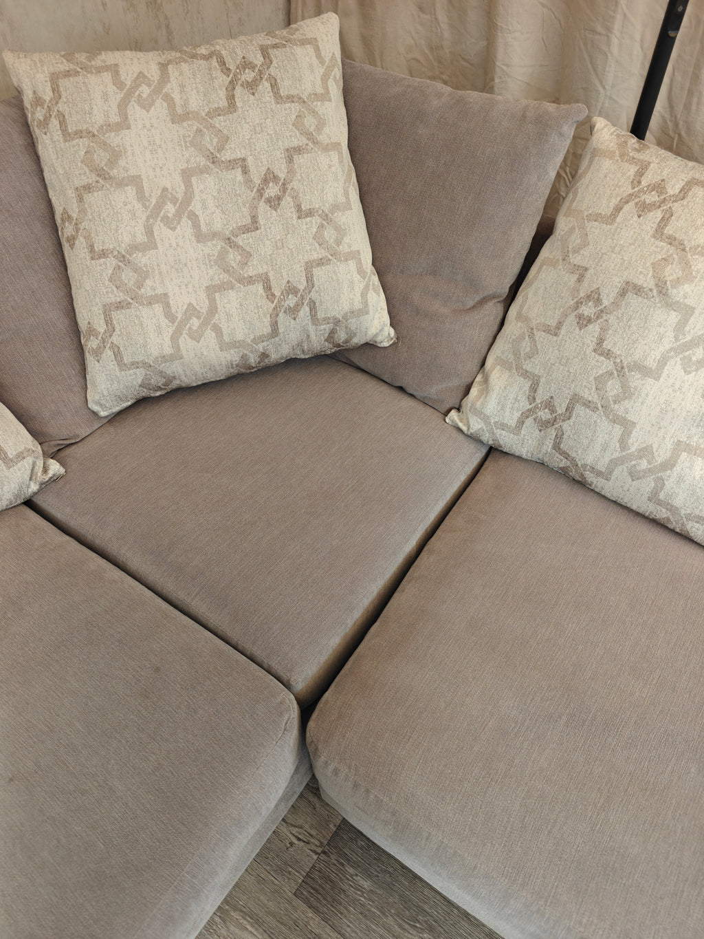 Grey Chenille Fabric Corner Sofa