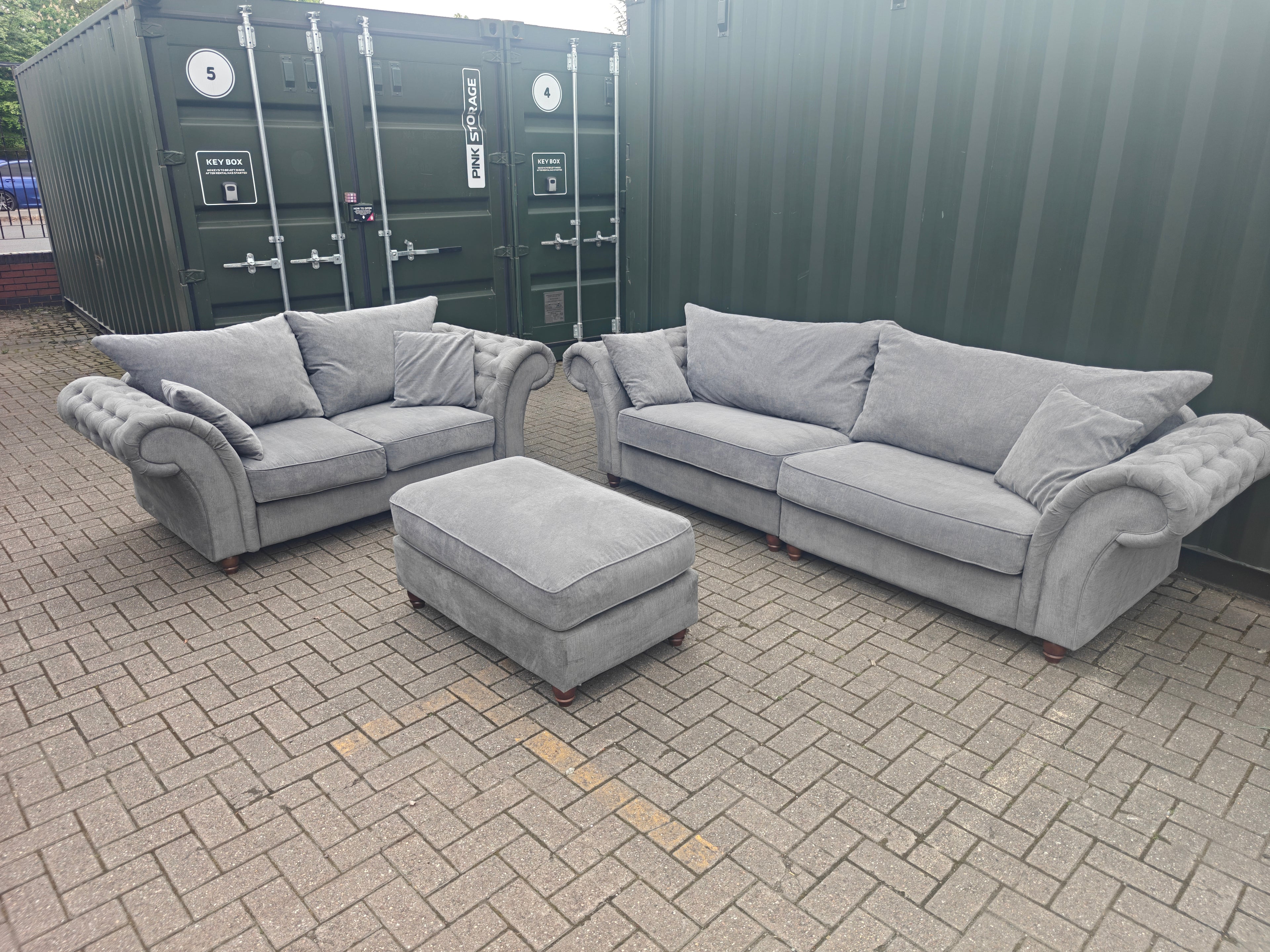 Grey Windsor Sofa Set 4+2 Seater + Footstool RRP