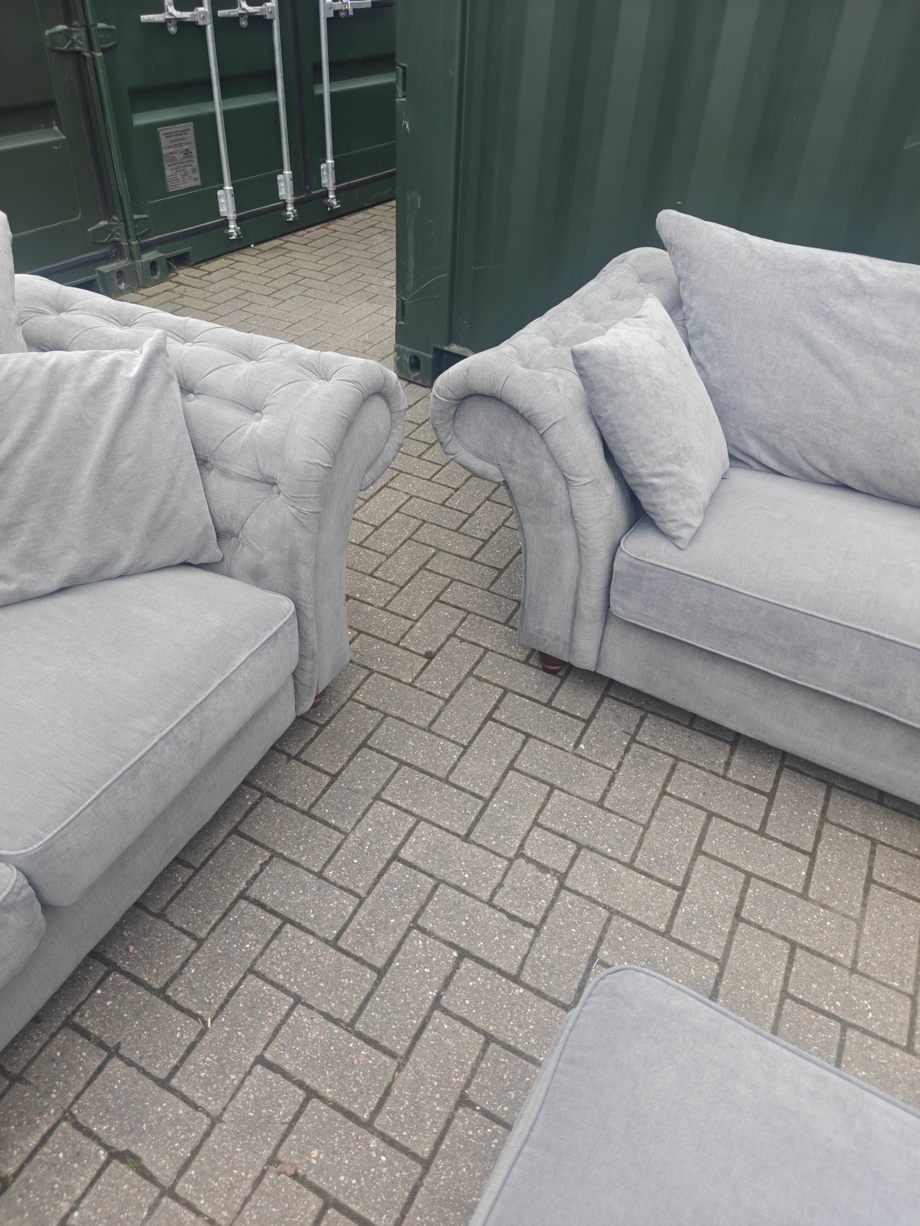 Grey Windsor Sofa Set 4+2 Seater + Footstool RRP