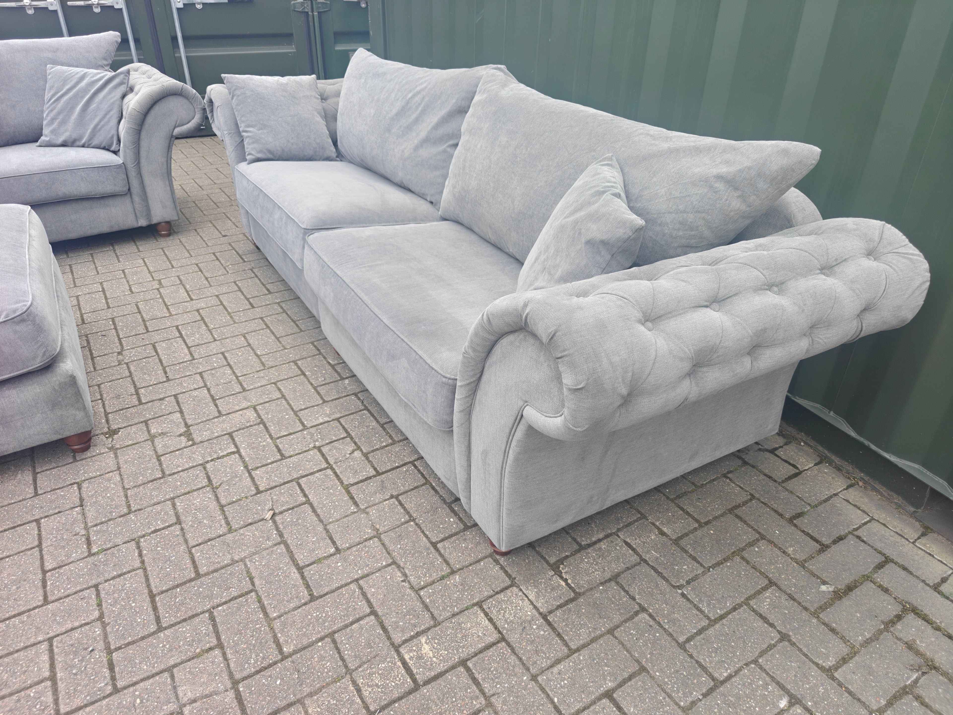 Grey Windsor Sofa Set 4+2 Seater + Footstool RRP