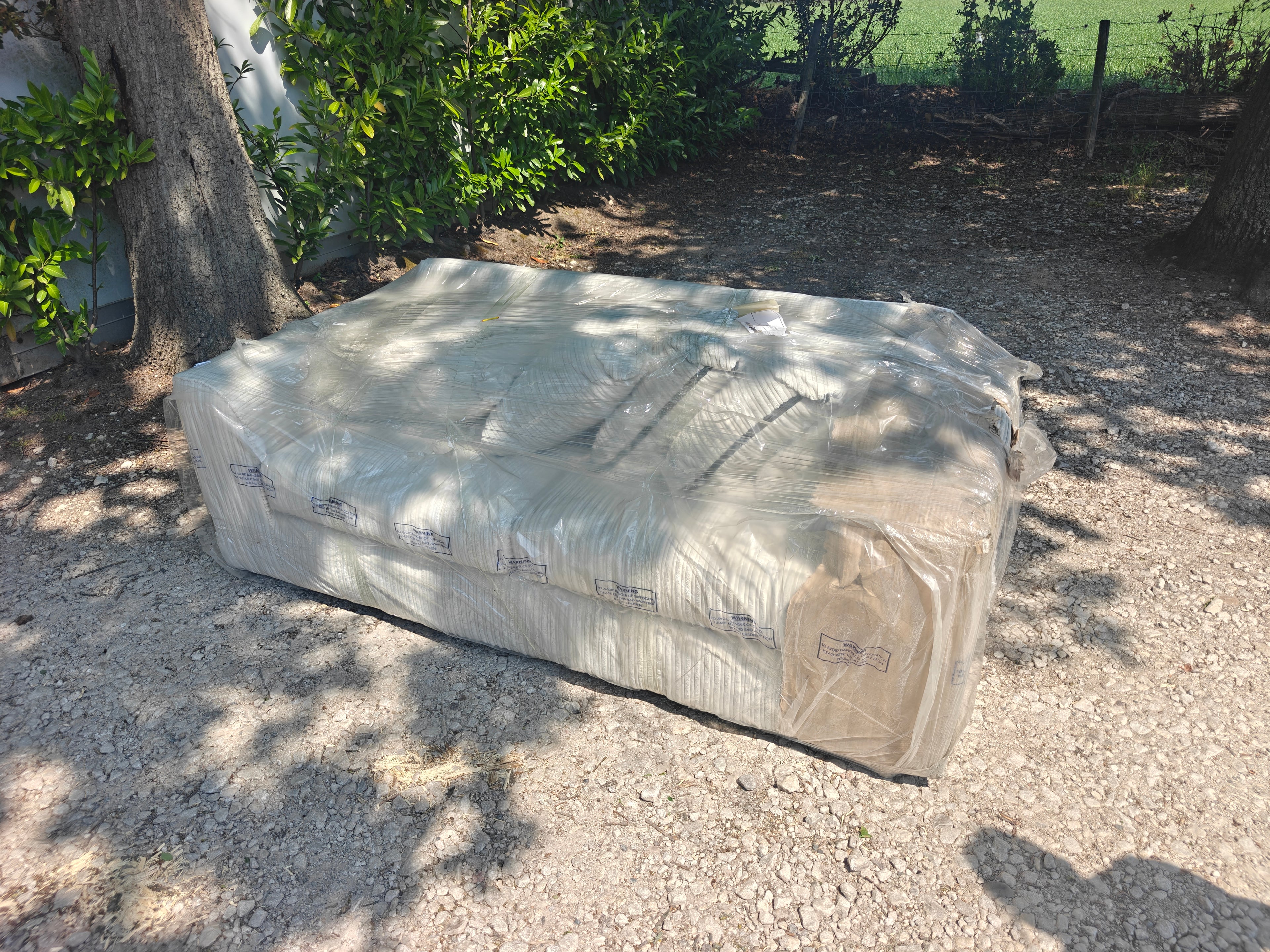 BRAND NEW JUMBO CORD 3 SEATER SOFA