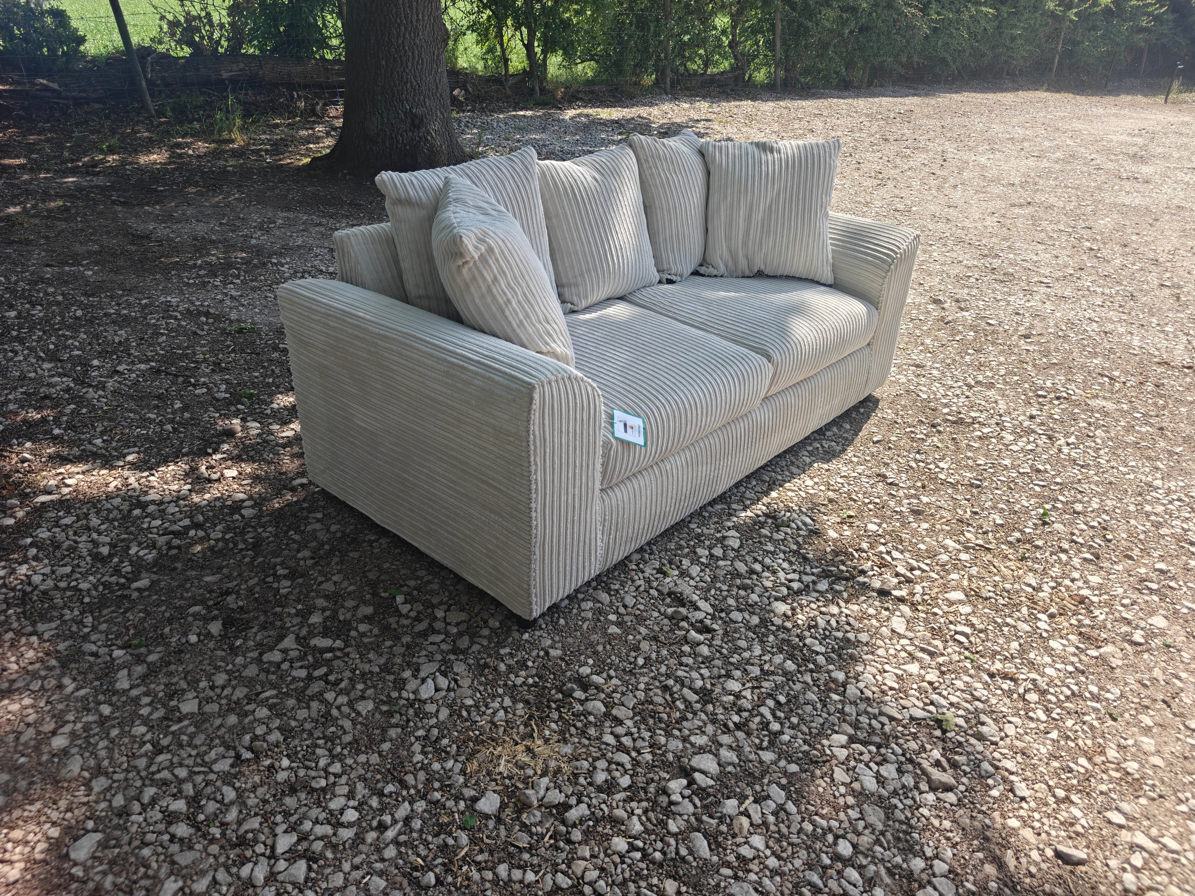 BRAND NEW JUMBO CORD 3 SEATER SOFA