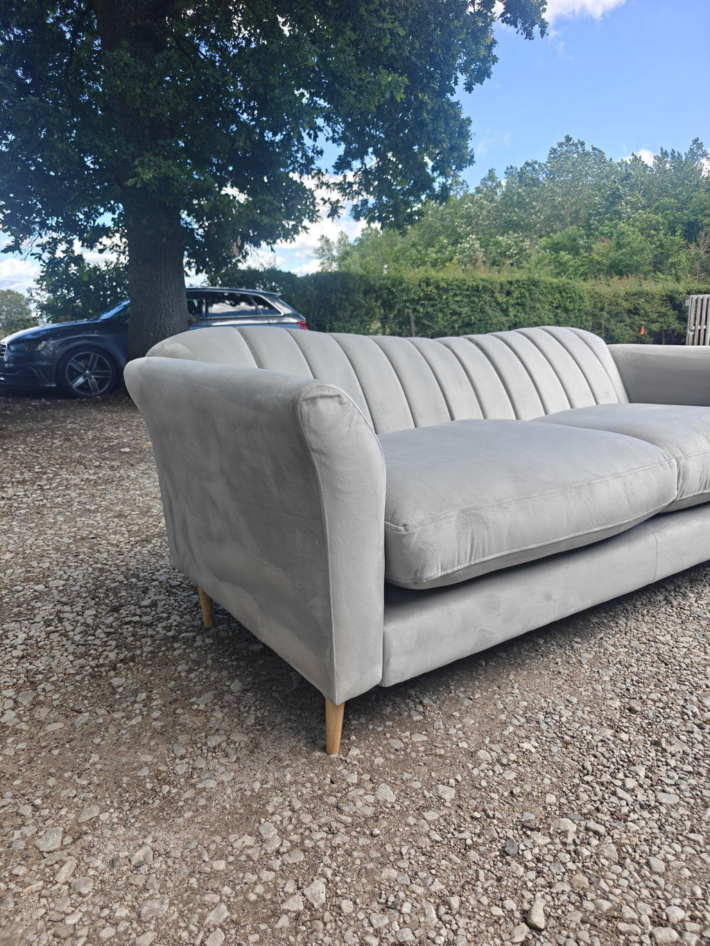 DFS Large 4 Seater Velvet Sofa – Like New