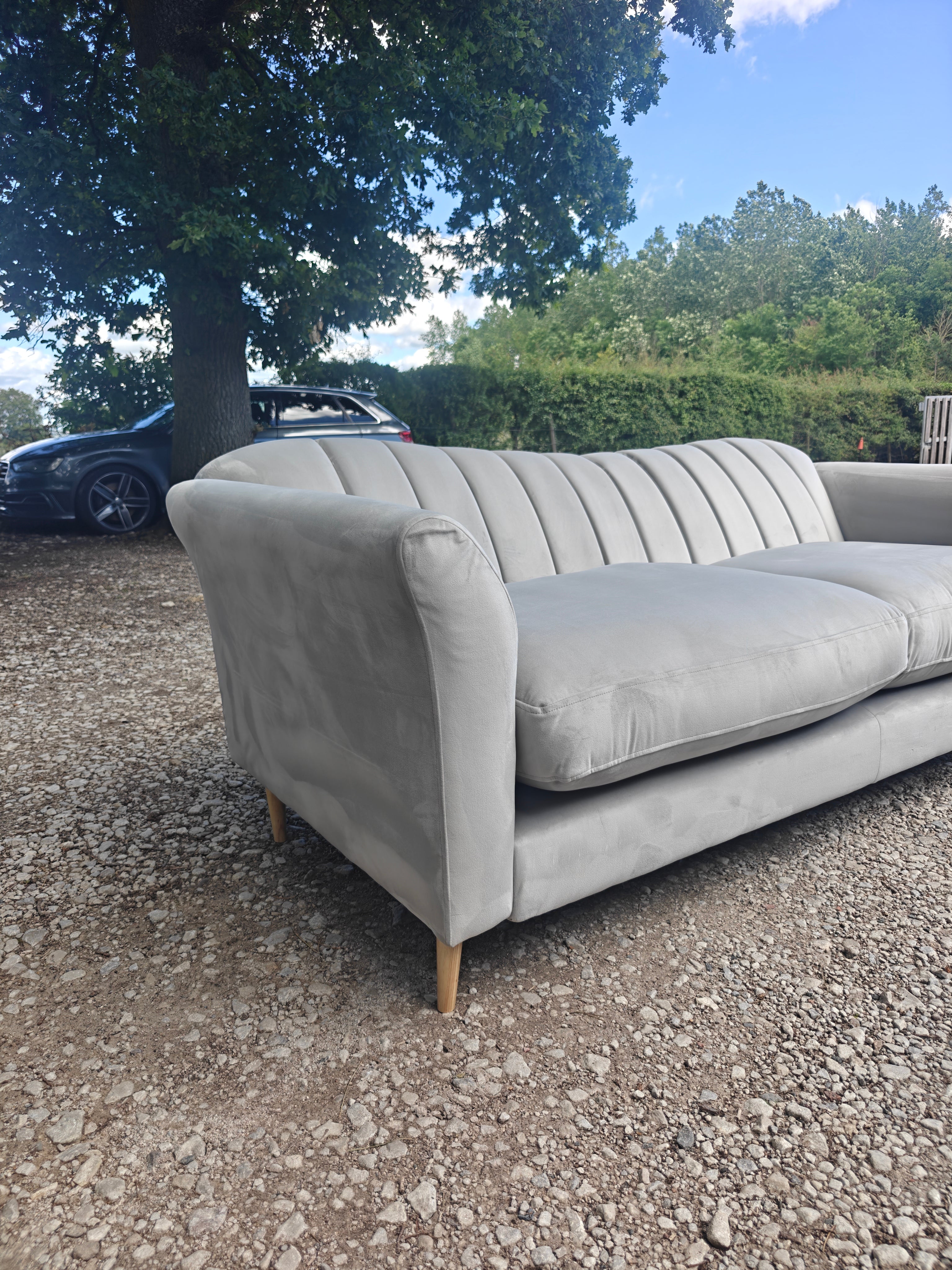 DFS Large 4 Seater Velvet Sofa – Like New