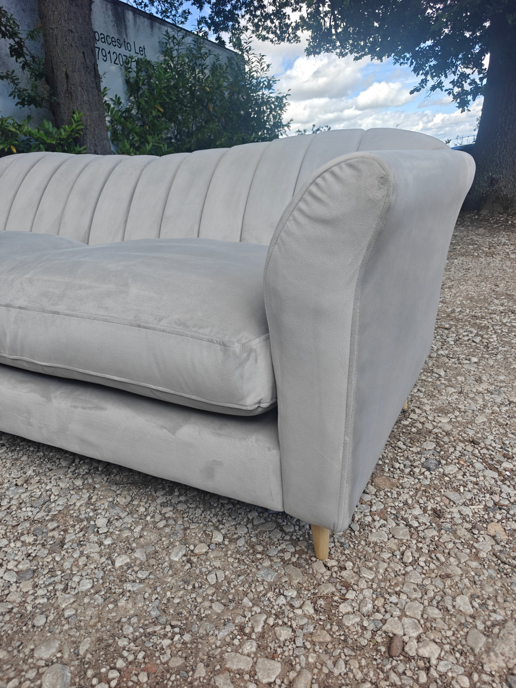 DFS Large 4 Seater Velvet Sofa – Like New